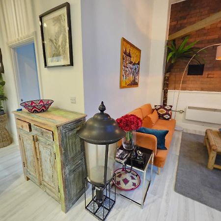 Characteristic Loft Style Apartment Бирмингам Екстериор снимка