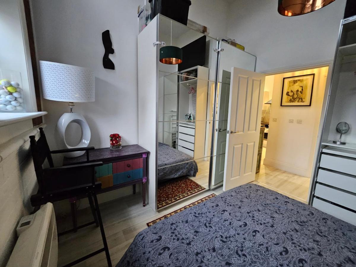 Characteristic Loft Style Apartment Бирмингам Екстериор снимка