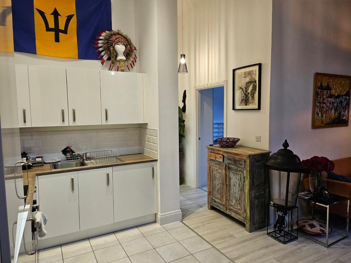 Characteristic Loft Style Apartment Бирмингам Екстериор снимка